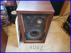 Vintage ACOUSTIC RESEARCH AR-3A Speakers Vintage ACOUSTIC RESEARCH AR-3A Speakers
