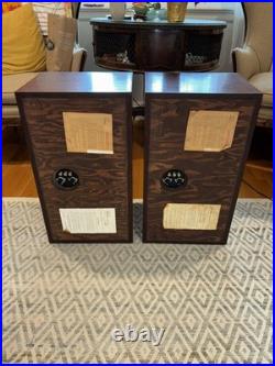Vintage ACOUSTIC RESEARCH AR-3 Speakers Pair Restored 62118/62222 WithBoxes
