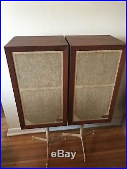 Vintage AR 3a Speakers. Working Great Sound