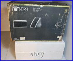 Vintage AR ACOUSTIC RESEARCH Powered Partner 570 Speakers Set Open Box, READ