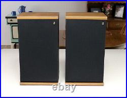 Vintage AR ACOUSTIC RESEARCH Speakers TSW 210 (Great Cond See Photos)