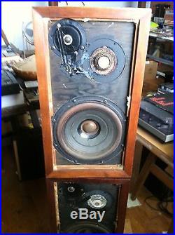 Vintage Acoustic Research-3a Speakers Very Good need some repair
