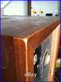 Vintage Acoustic Research-3a Speakers Very Good need some repair