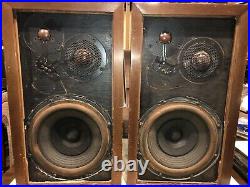 Vintage Acoustic Research AR3 Speakers