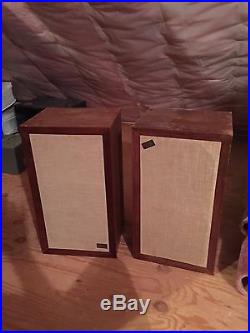 Vintage Acoustic Research AR3 Speakers 95340/95348 Walnut