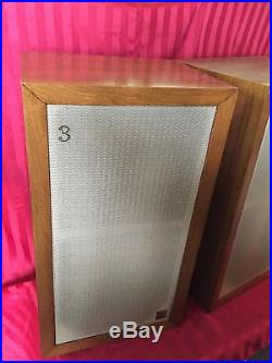 Vintage Acoustic Research AR3 Speakers Low Matching Serial Numbers Walnut