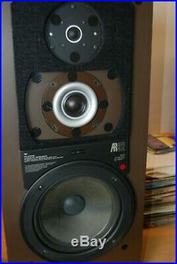 Vintage Acoustic Research AR92 HiFi Floorstanding Speakers 200 W