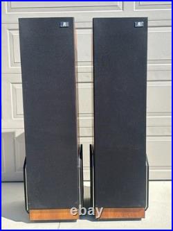 Vintage Acoustic Research AR9 4-Way Loudpeakers Very Clean Fully Tested PAIR