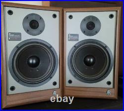 Vintage Acoustic Research AR 18b speakers Excellent condition