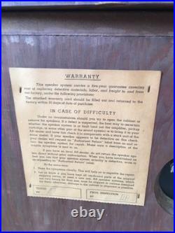 Vintage Acoustic Research AR-2 AR2 Speakers Walnut Cabinet Sound Great! Video