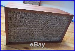 Vintage Acoustic Research AR 2a Speakers Extremely Fine Condition