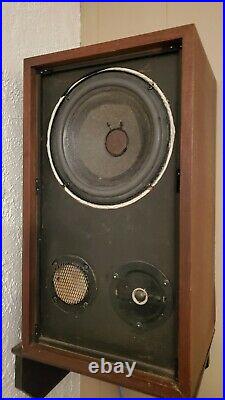 Vintage Acoustic Research AR 2ax Speakers Refoamed Recapped Clean Pots Sounds A+