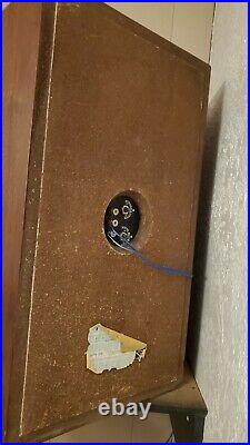 Vintage Acoustic Research AR 2ax Speakers Refoamed Recapped Clean Pots Sounds A+