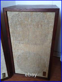 Vintage Acoustic Research AR-2ax Speakers Wood Cabinets Vintage Acoustic Research AR-2ax Speakers Wood Cabinets