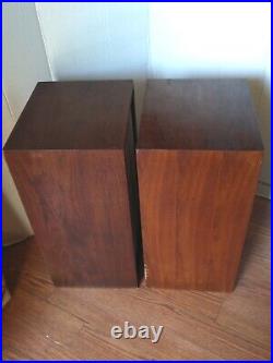 Vintage Acoustic Research AR-2ax Speakers Wood Cabinets Vintage Acoustic Research AR-2ax Speakers Wood Cabinets