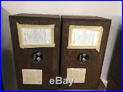 Vintage Acoustic Research AR-2ax speakers Nice