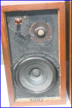 Vintage Acoustic Research AR-3 speakers Serial # C53909 & C53920 Vintage Acoustic Research AR-3 speakers Serial # C53909 & C53920