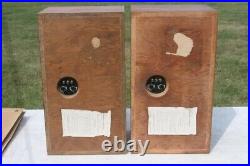 Vintage Acoustic Research AR-3 speakers Serial # C53909 & C53920 Vintage Acoustic Research AR-3 speakers Serial # C53909 & C53920