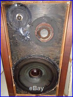 Vintage Acoustic Research AR-3a Speaker (02)
