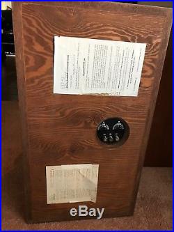 Vintage Acoustic Research AR-3a Speakers, with literature. Great shape