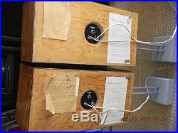Vintage Acoustic Research AR-4 Speakers Pair Vintage Acoustic Research AR-4 Speakers Pair