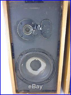 Vintage Acoustic Research AR-4xa Suspension Speakers Walnut Grained Pair