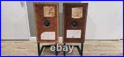 Vintage Acoustic Research AR 5 speakers Excellent condition