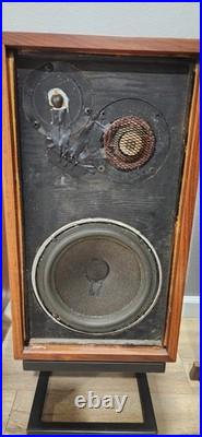 Vintage Acoustic Research AR 5 speakers Excellent condition
