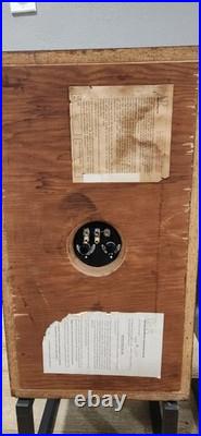 Vintage Acoustic Research AR 5 speakers Excellent condition