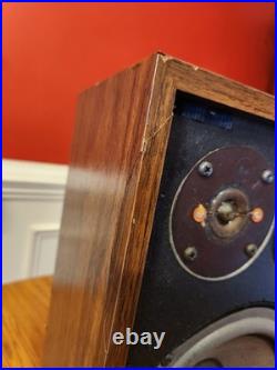 Vintage Acoustic Research AR-7 Speakers