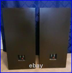Vintage Acoustic Research AR 92 Loudspeaker Pair Vintage Acoustic Research AR 92 Loudspeaker Pair