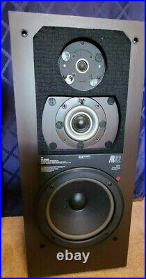 Vintage Acoustic Research AR 92 Loudspeaker Pair Vintage Acoustic Research AR 92 Loudspeaker Pair