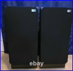 Vintage Acoustic Research AR 92 Loudspeaker Pair Vintage Acoustic Research AR 92 Loudspeaker Pair