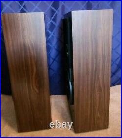 Vintage Acoustic Research AR 92 Loudspeaker Pair Vintage Acoustic Research AR 92 Loudspeaker Pair
