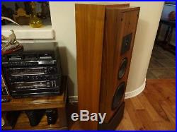 Vintage Acoustic Research AR-9 LSi Speakers Excellent Condition