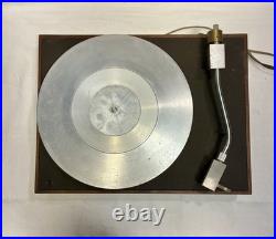 Vintage Acoustic Research AR-XA Turntable. Universal Voltage Rare With Cartridge