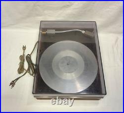 Vintage Acoustic Research AR-XA Turntable. Universal Voltage Rare With Cartridge