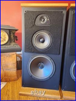 Vintage Acoustic Research TSW-510 Three Way Speakers