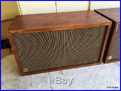 Vintage Early Acoustic Research AR 2a Speakers Loudspeakers Cherry Cabinets
