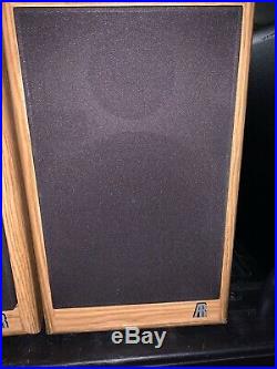 Vintage MINT Pair of Acoustic Research AR18B Speakers SMOKE FREE HOME
