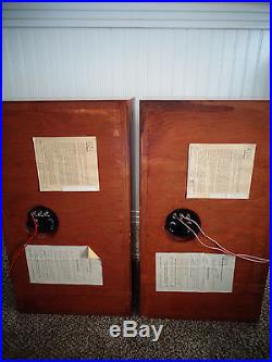 Vintage PAIR AR3 Acoustic Research Audio Speakers Walnut S/N C 35081 + C 35074