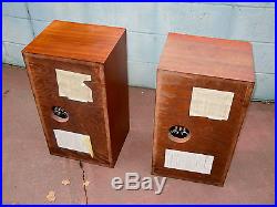 Vintage PAIR AR3 Acoustic Research Speakers Walnut Matching Serial Numbers Nice