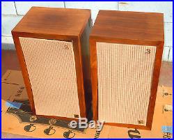 Vintage PAIR AR3 Acoustic Research Speakers Walnut Nice