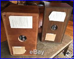 Vintage Pair Acoustic Research AR-2ax AR2ax Walnut Case Speakers 100% original