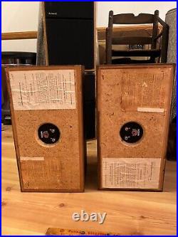 Vintage Pair Acoustic Research AR-4x Bookshelf Speakers
