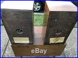 Vintage Pair of ACOUSTIC RESEARCH AR-2 Wood Speakers