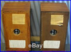 Vintage Pair of Acoustic Research AR-2AX Speakers