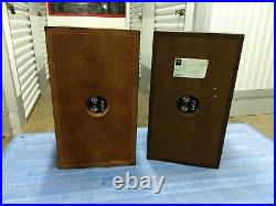Vintage Pair of Acoustic Research AR-2AX Speakers VINTAGE! NICE! LOOK