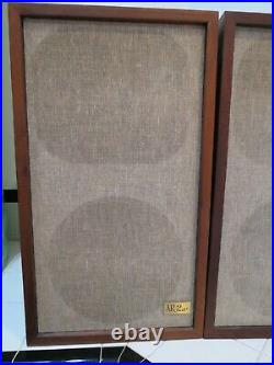 Vintage Pair of Acoustic Research AR-2AX Speakers walnut working