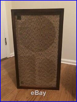 Vintage Pair of Acoustic Research AR-2A Speakers